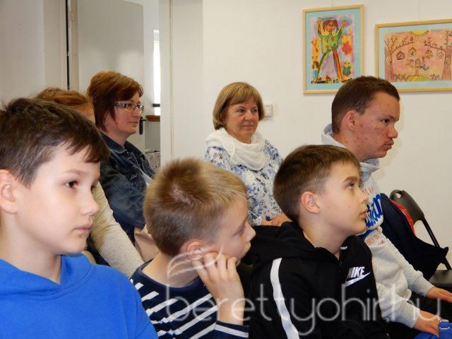 Anya csak egy van - kiállításmegnyitó 06